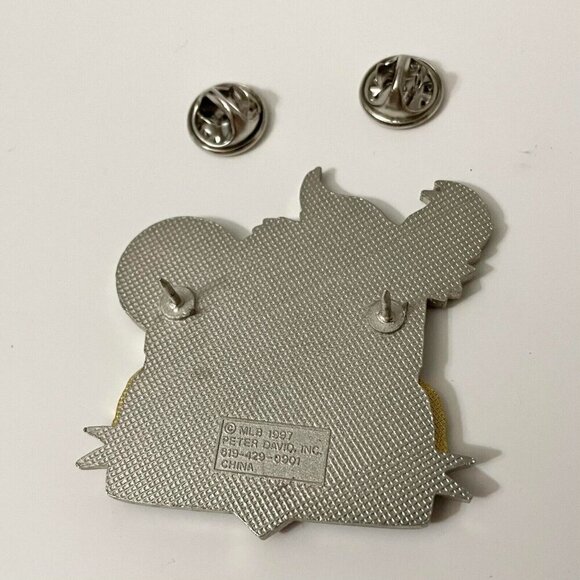 Vtg 1997 Oakland A vs San Francisco Giants Interleague Series MLB Baseball Pin - Picture 4 of 8